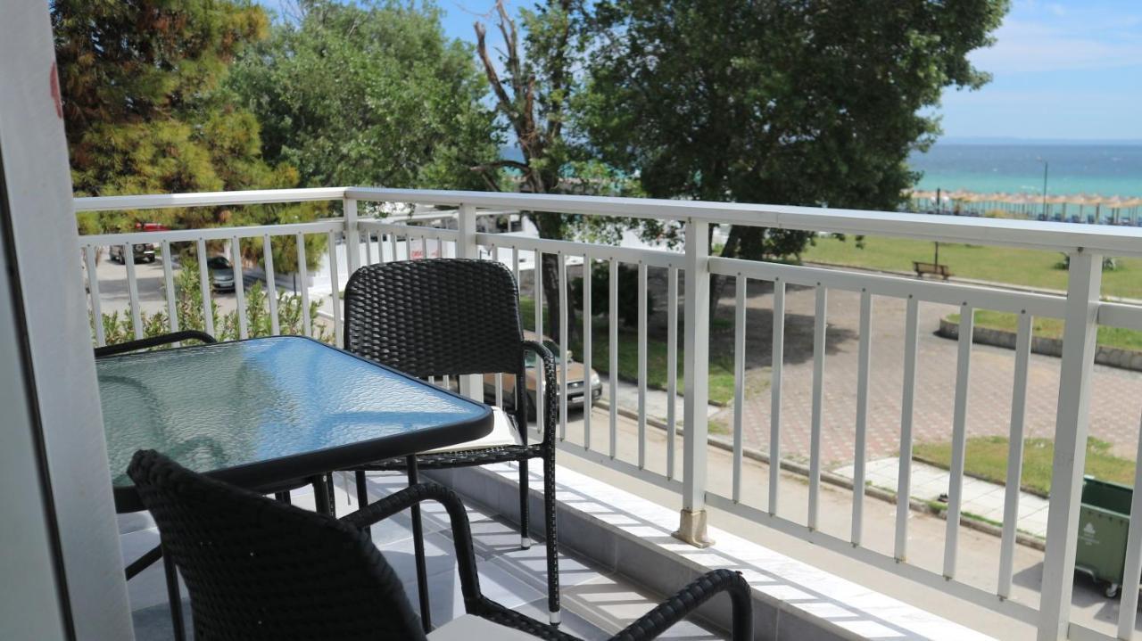 Chelona Apartments Nea Plagia Dış mekan fotoğraf